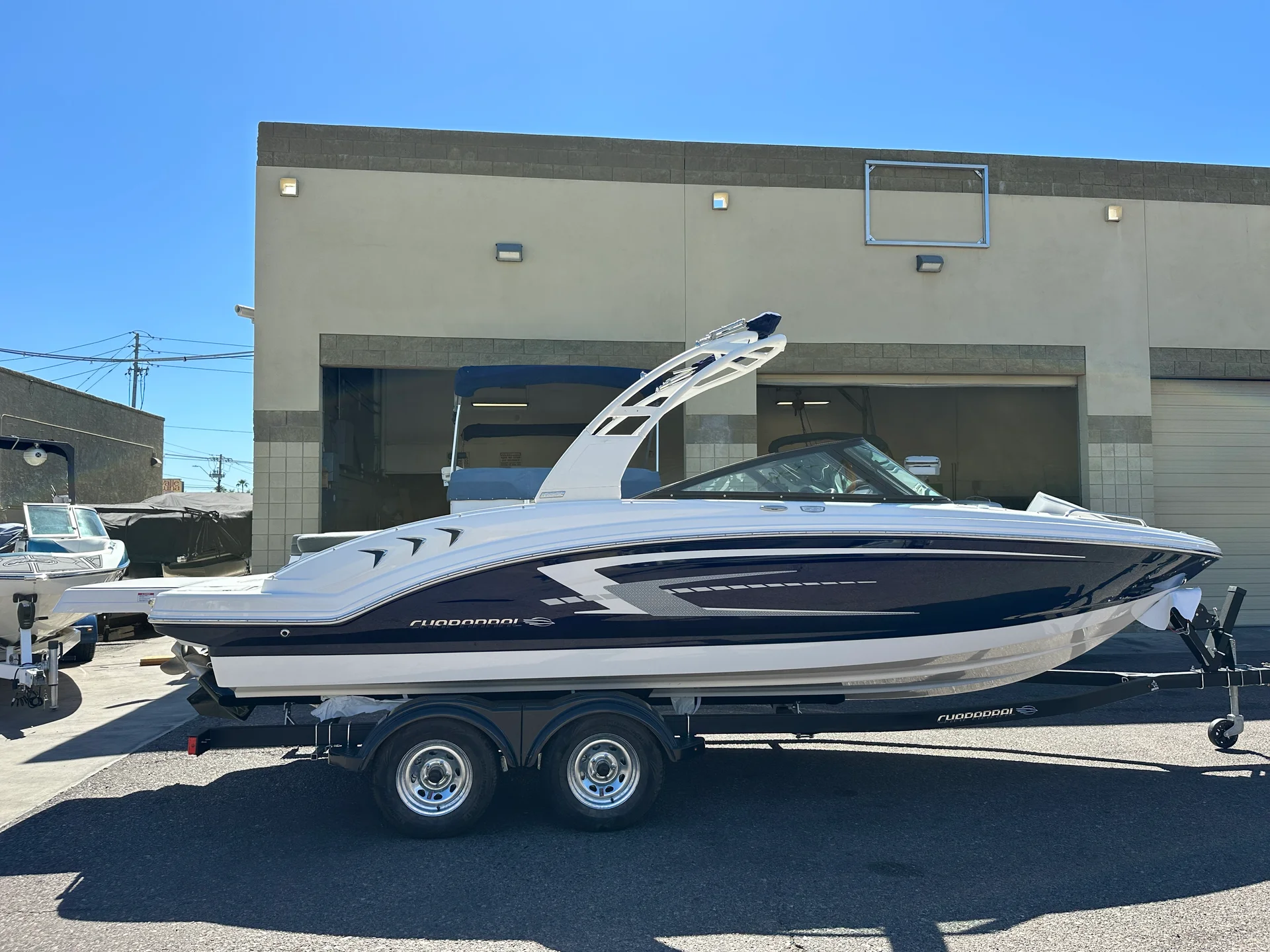 2026 Chaparral 23 SSI