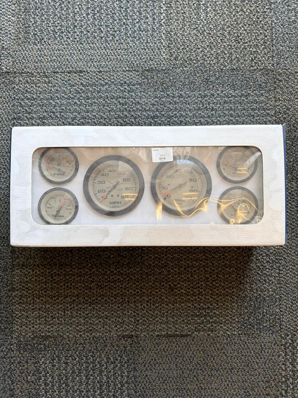 Mercury Marine 65485P Sahara 6 Gauge Set