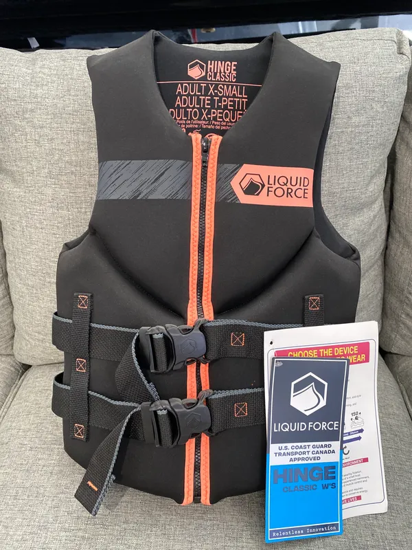 Hinge W CGA XS Classic Black/Coral