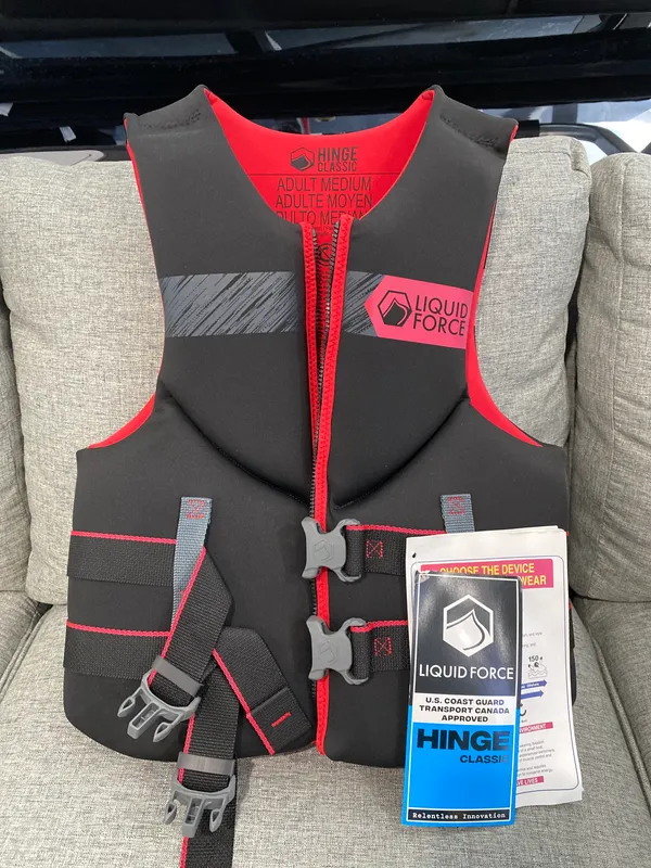 Hinge M CGA MD Classic Black/Red 2022