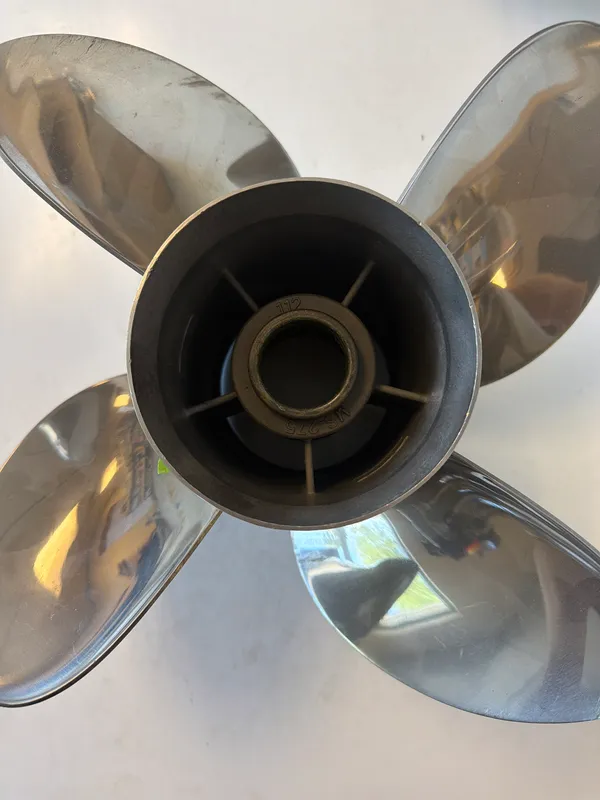 Turning Point Propeller 4X15X21